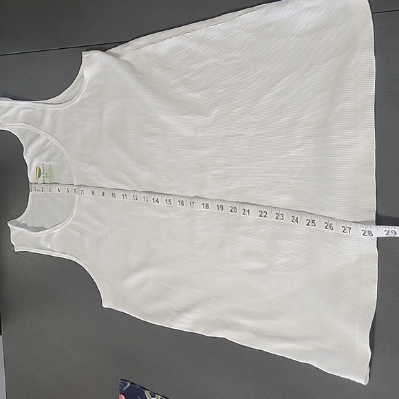 Old Navy Tank Top - Picture 6 of 6